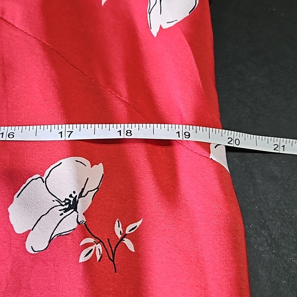 Abercrombie & Fitch Red & White Floral Short Sleeve Shift Dress CLEARANCE - Picture 5 of 7